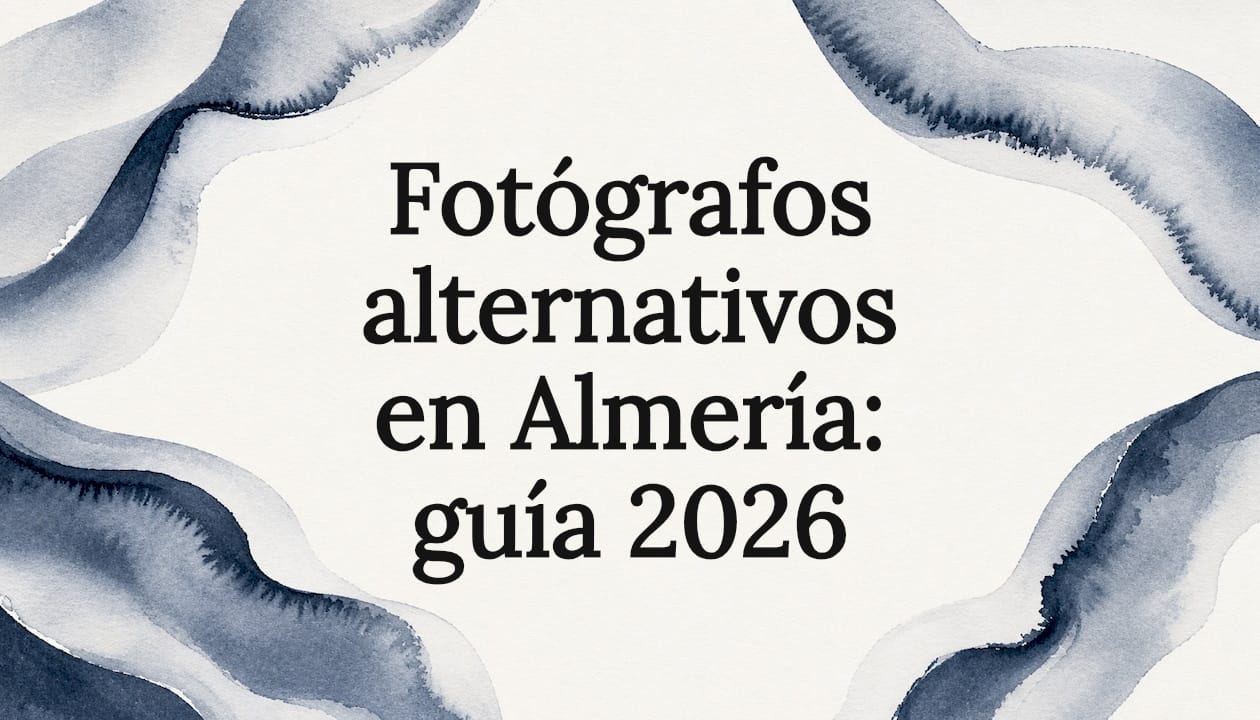 Marco decorativo en acuarela para destacar títulos en publicaciones editoriales