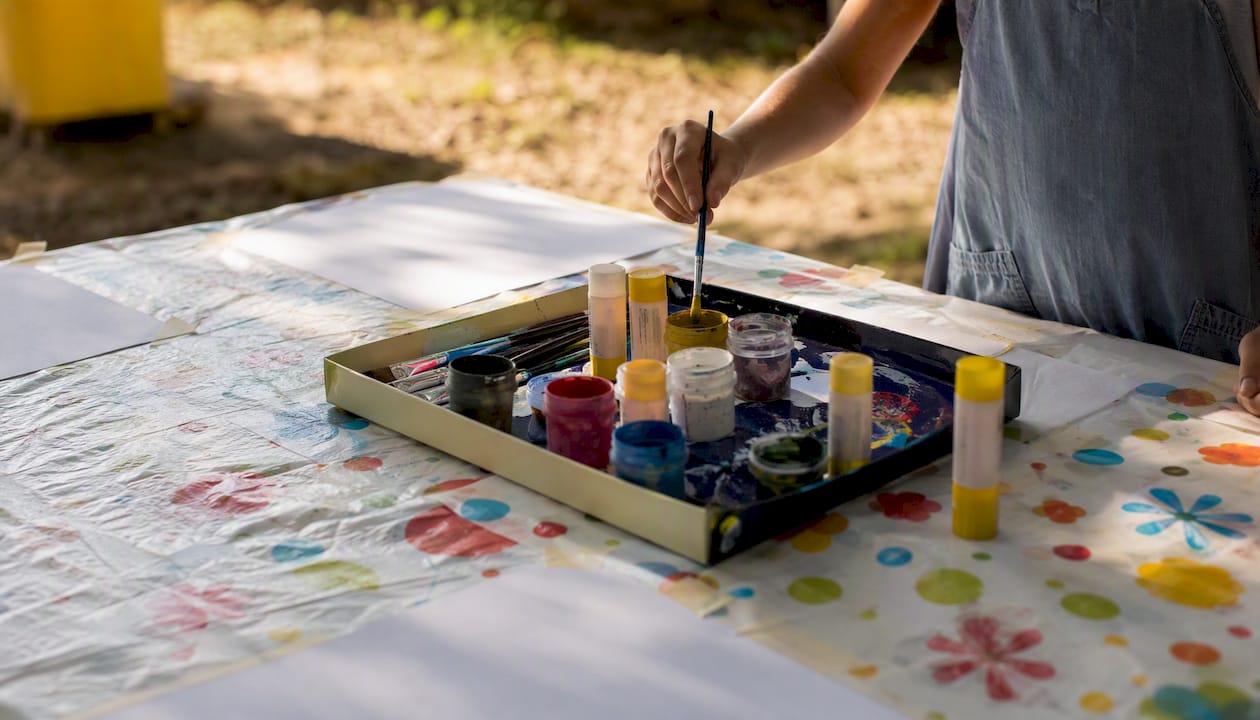 Close-up of low-mess craft tray setup
