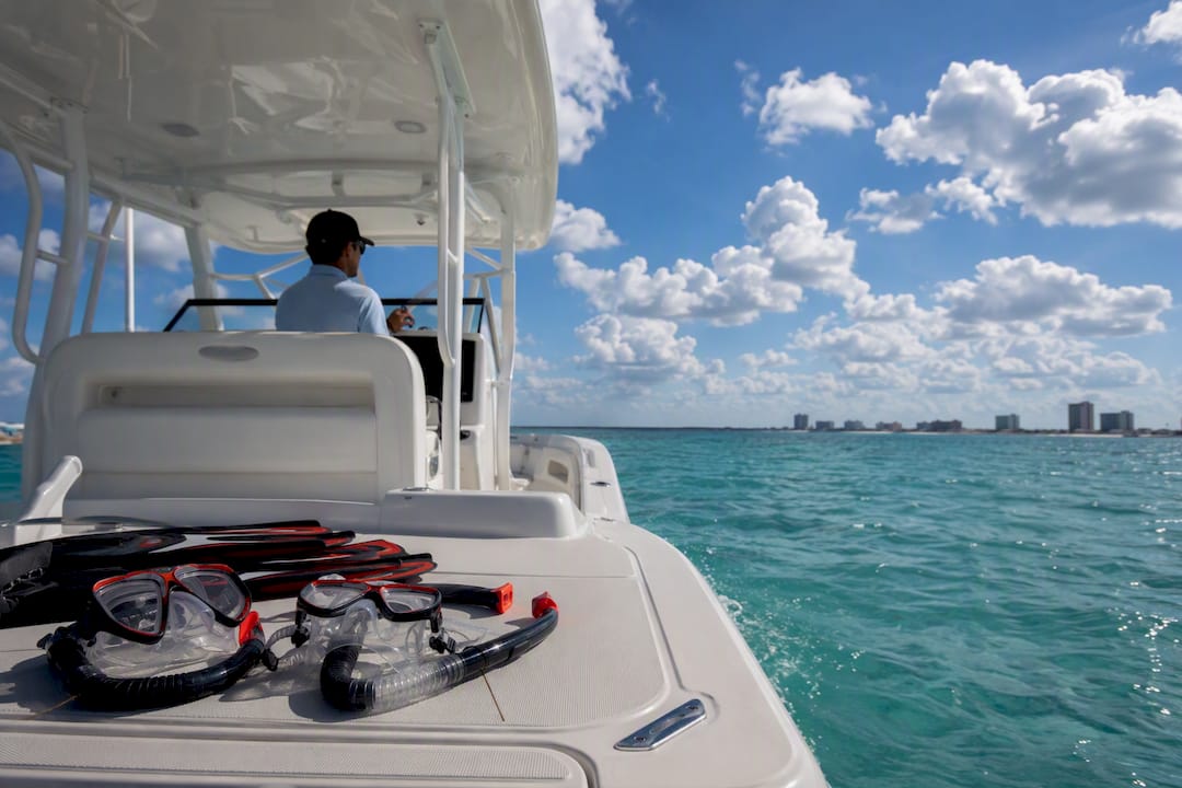 Luxury powerboat cruising Panama coast
