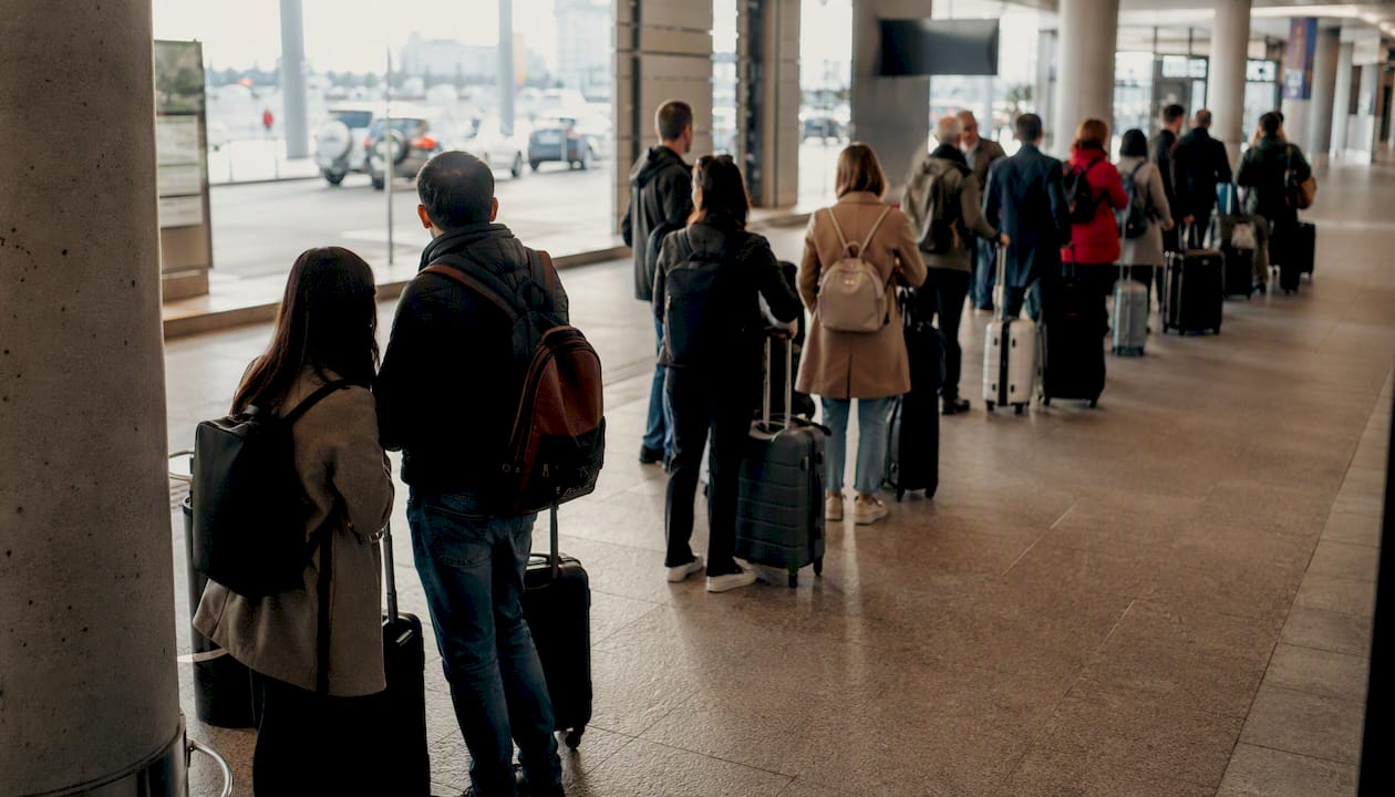 Queue at Krakow Airport official taxi rank