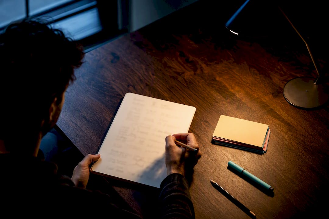 Creator shaping a short story arc