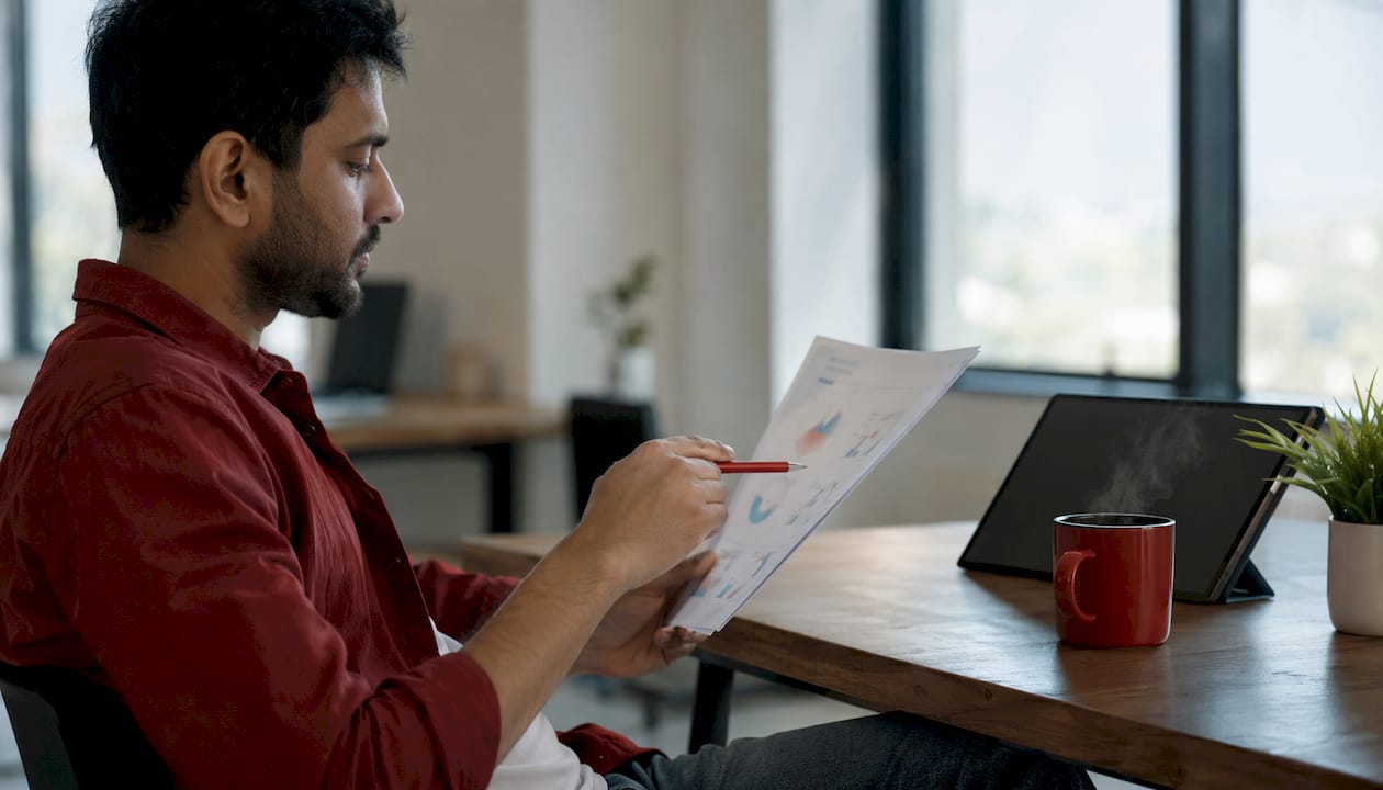 Man analyzing content ranking strategies