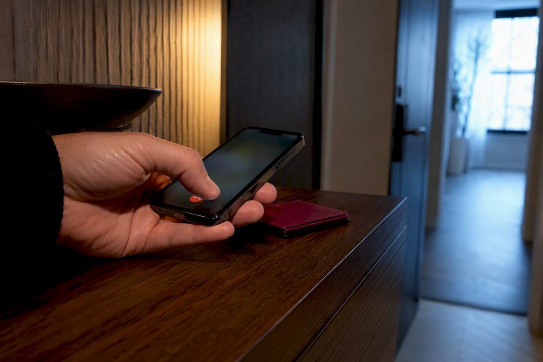 Consumer ending an unsolicited sales call