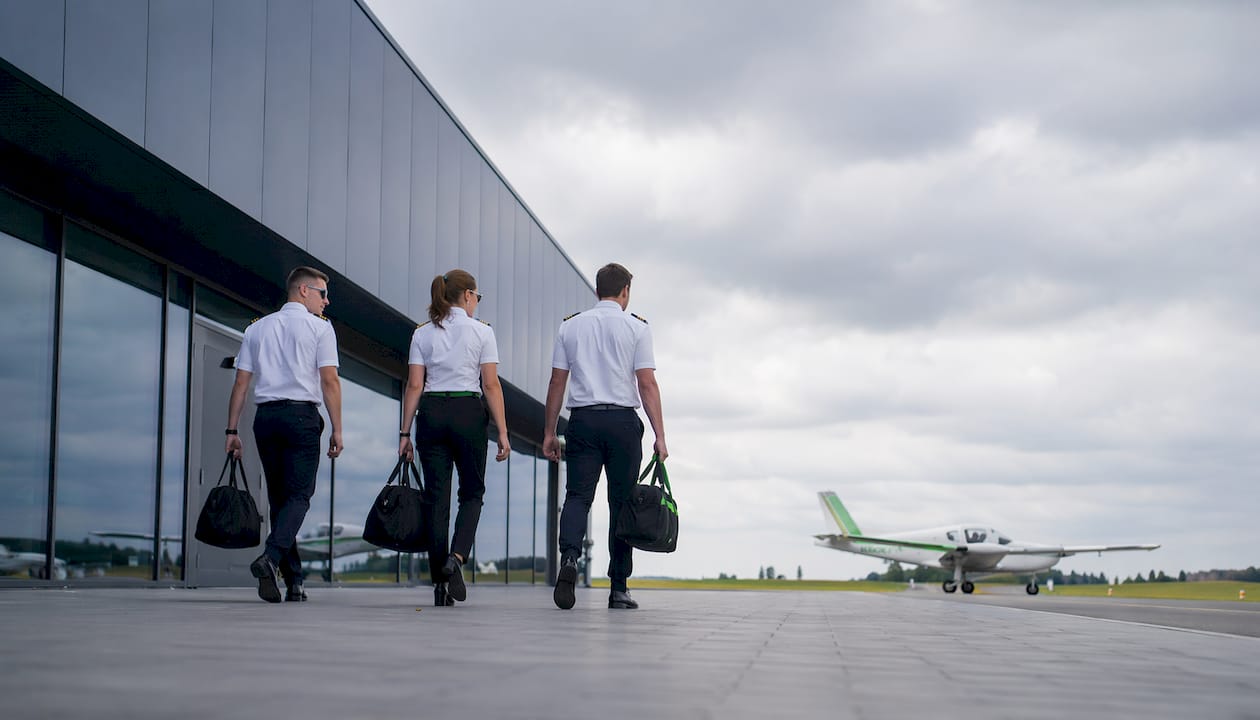 Widok zewnętrzny ośrodka szkoleniowego Aeroklubu Gliwice