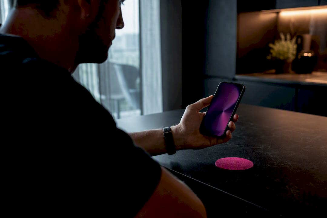 4 Dating Apps That Block Screenshots and How to Protect Yourself
