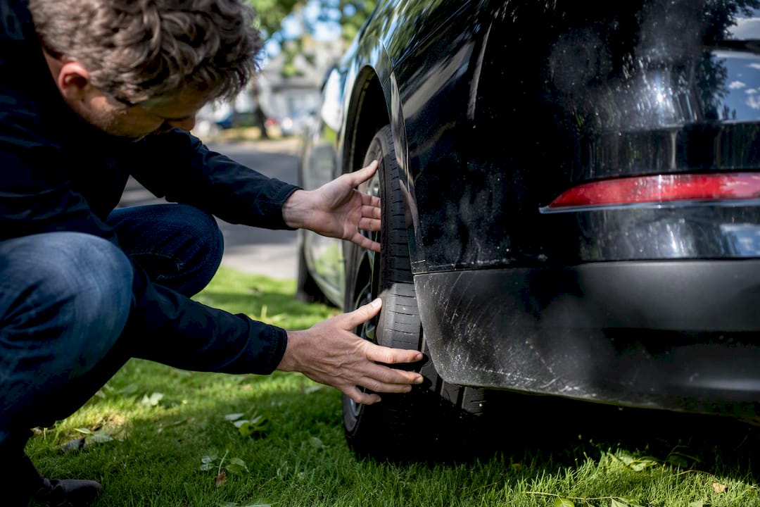 Sell Smart in Ireland: 3 Signals to Know When to Sell Your Car