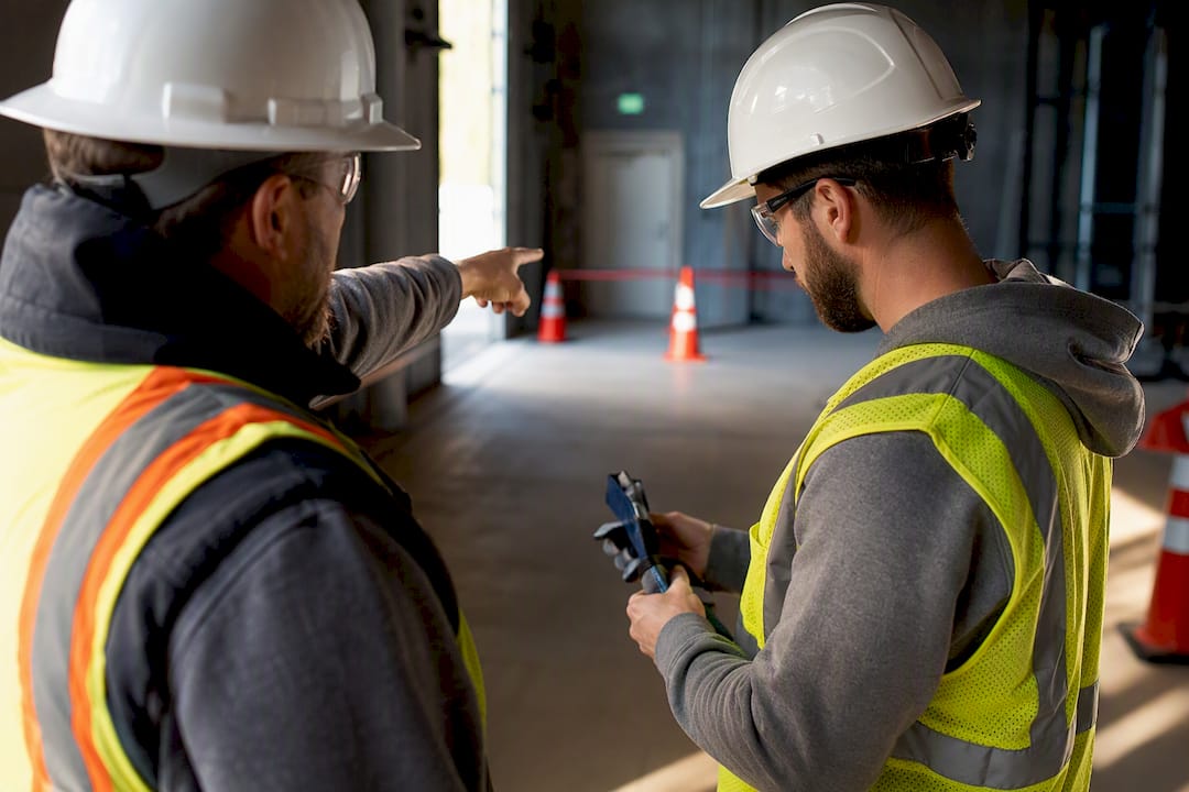Contractor receiving a site safety briefing