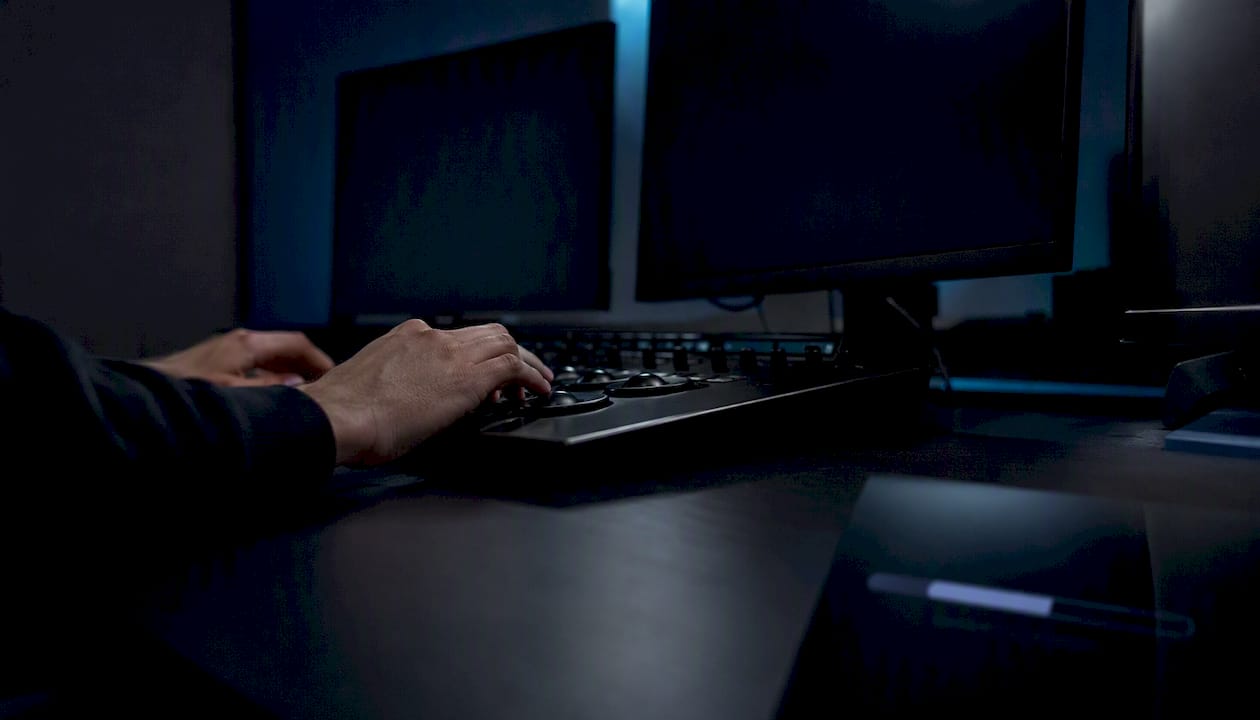 Hands re-rendering video with caption errors