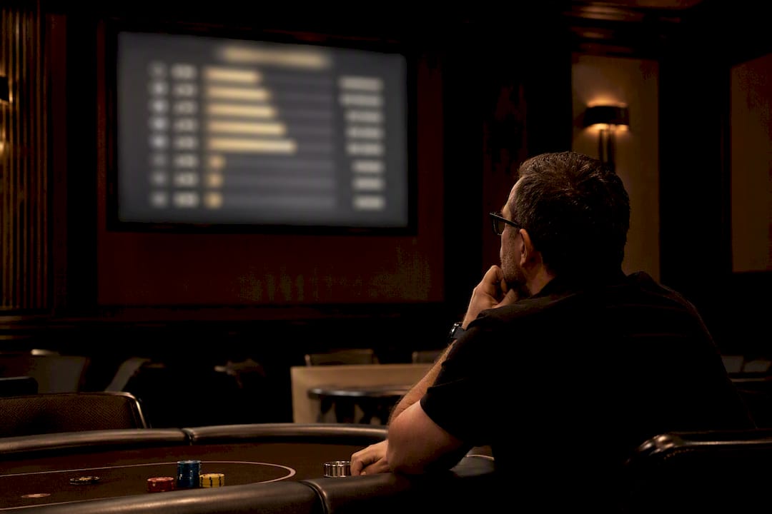 Poker tournament payout live display screen