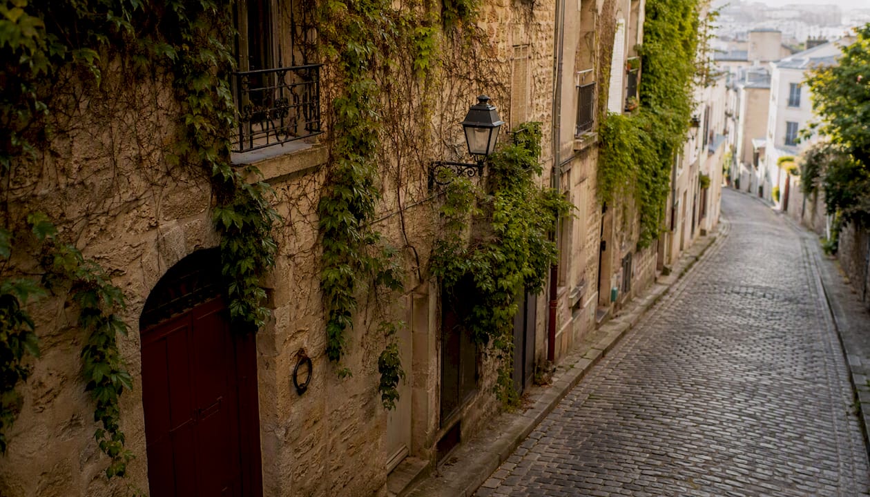 Un passage discret et paisible niché au cœur de Montmartre