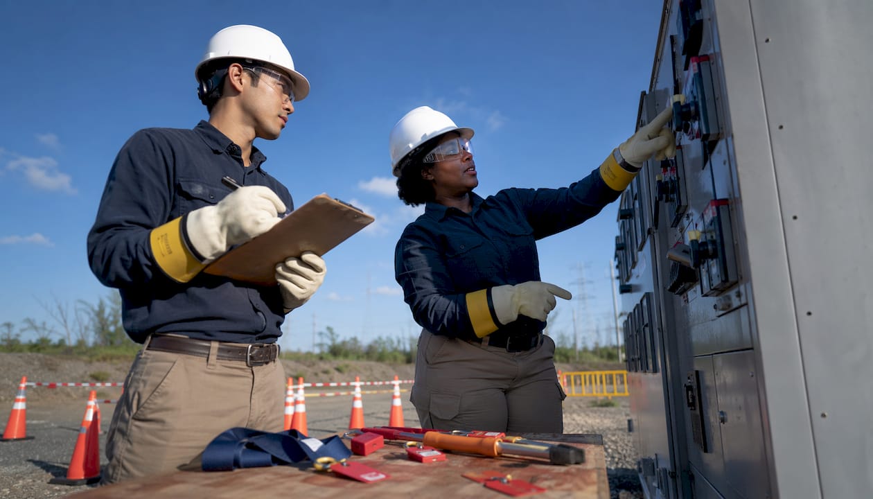 Safety training by electrical switchboard