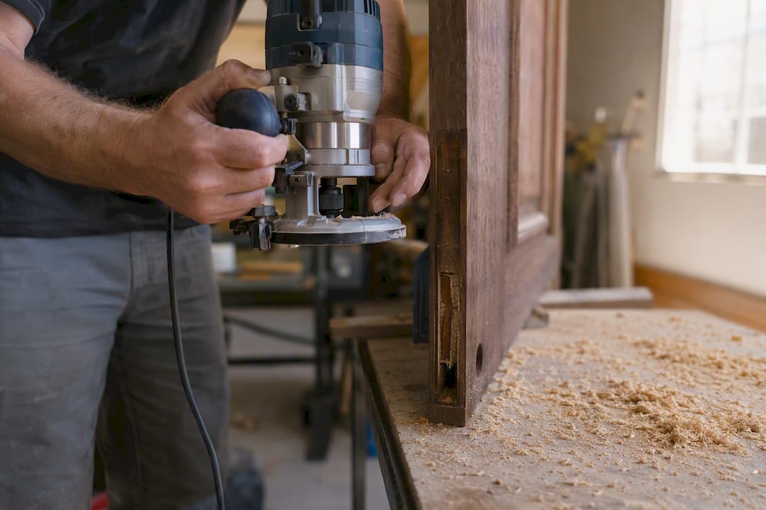 Locksmith routing mortise pocket in door edge