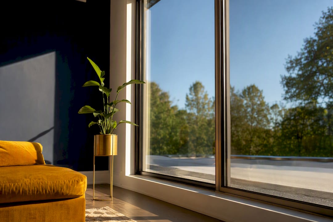 Window Film Lifespan: Expect 10–20 Years with Pro Installation and Care