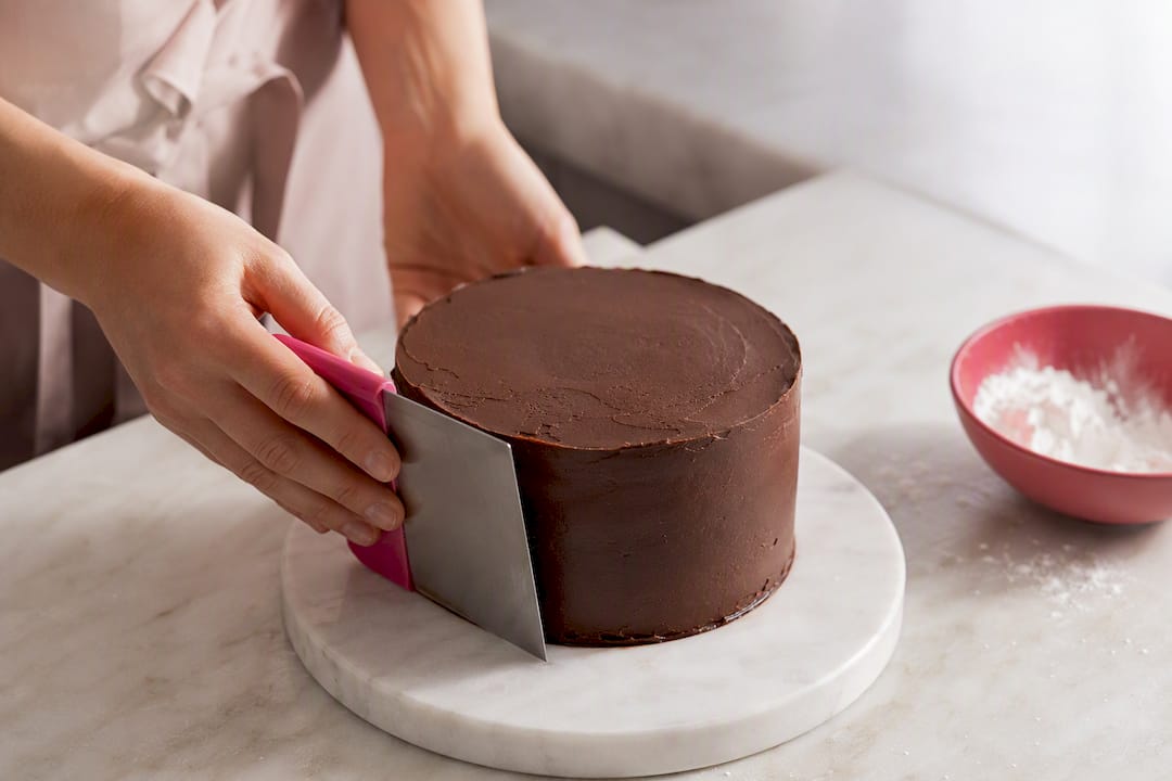 Ganache als Feuchtigkeitssperre auf der Torte
