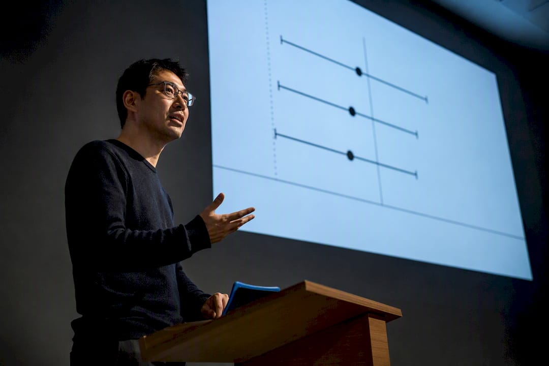 Confidence interval chart projected in classroom