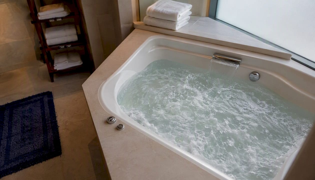 Private in-room jacuzzi tub with bubbles