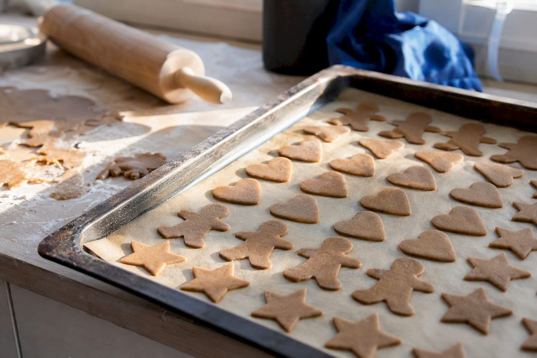 Thinly rolled pepparkakor gingerbread on tray