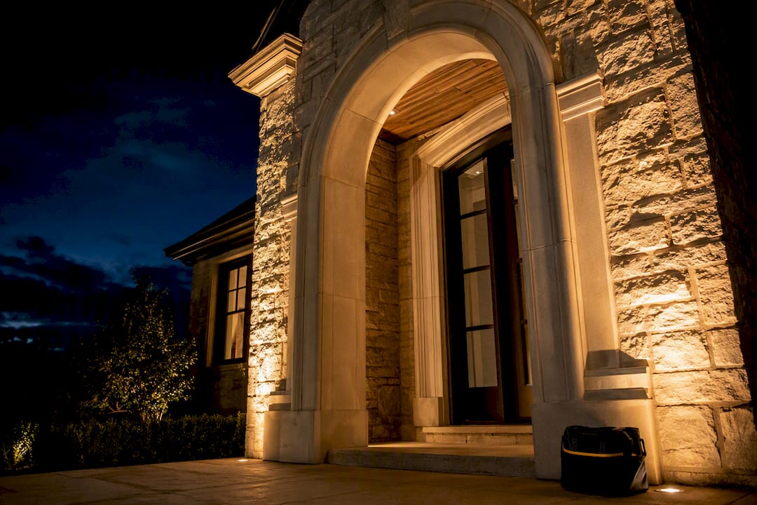 6 Places to Use Architectural Accent Lighting: 30° Beams, 2700K Tips