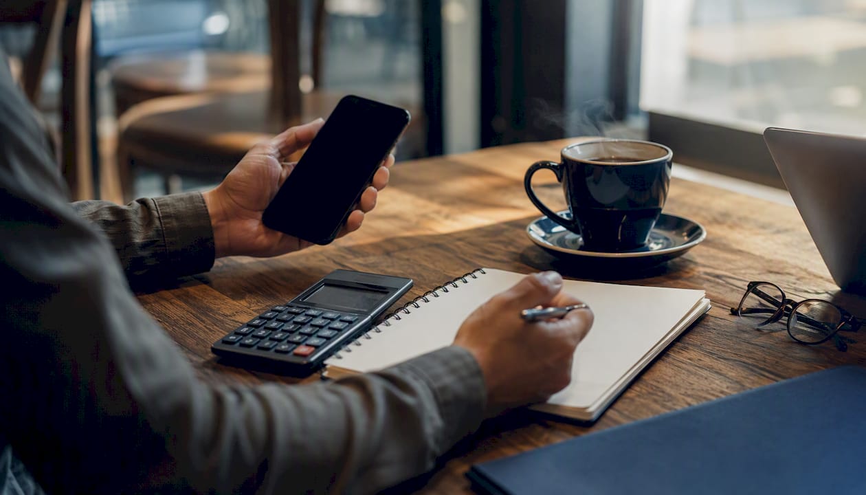 Startup Lines of Credit: Best Options for Early-Stage Founders
