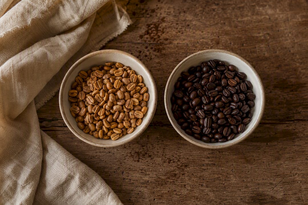 Light and dark roasted coffee beans comparison