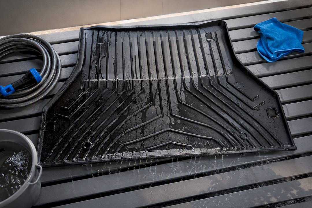 Rinsed TPE liner draining on wash station