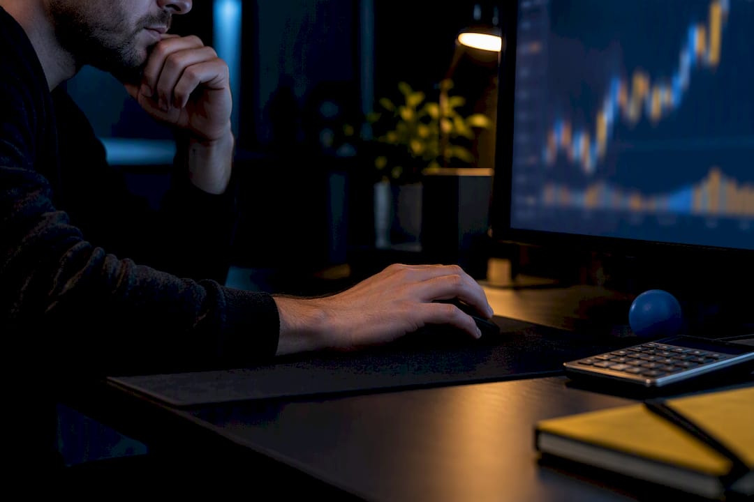 Trader reviewing a leveraged forex position