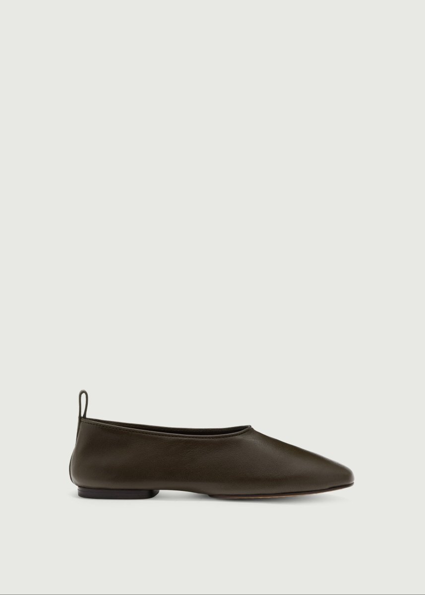 Bala Shoes in Khaki