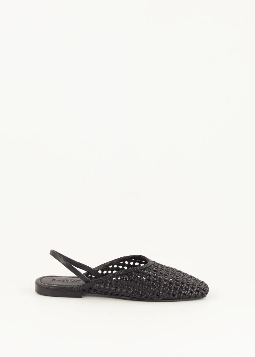 Vana Ballet Flats in Black