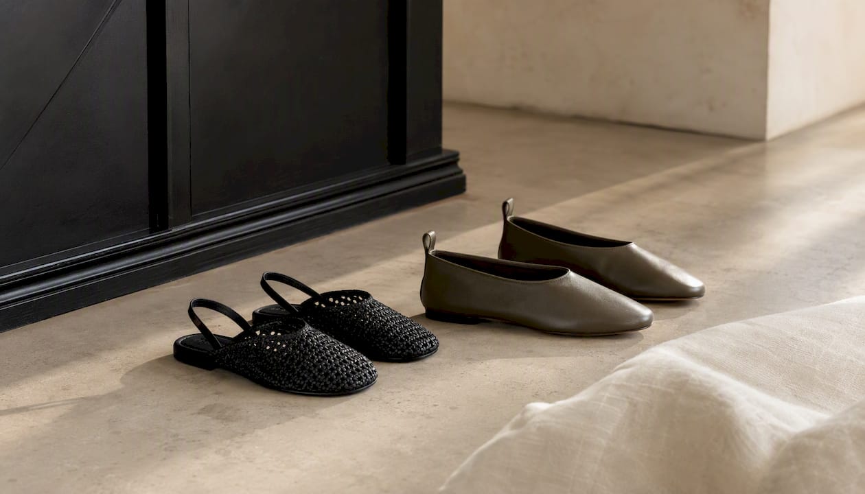 Vana Ballet Flats in Black