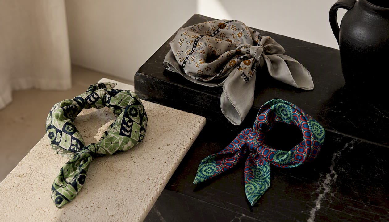 Mini Tempo Silk Scarf in Khaki