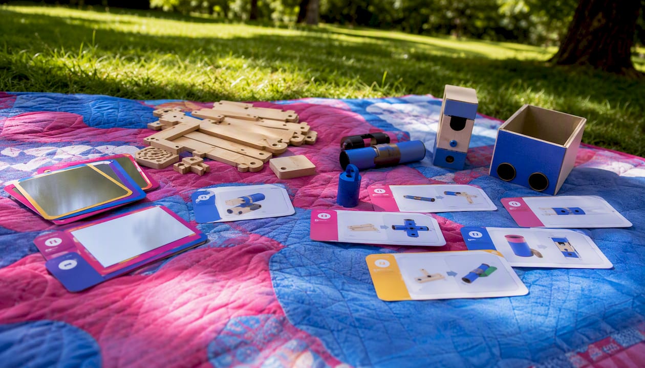 Components of spy-themed periscope STEM kit
