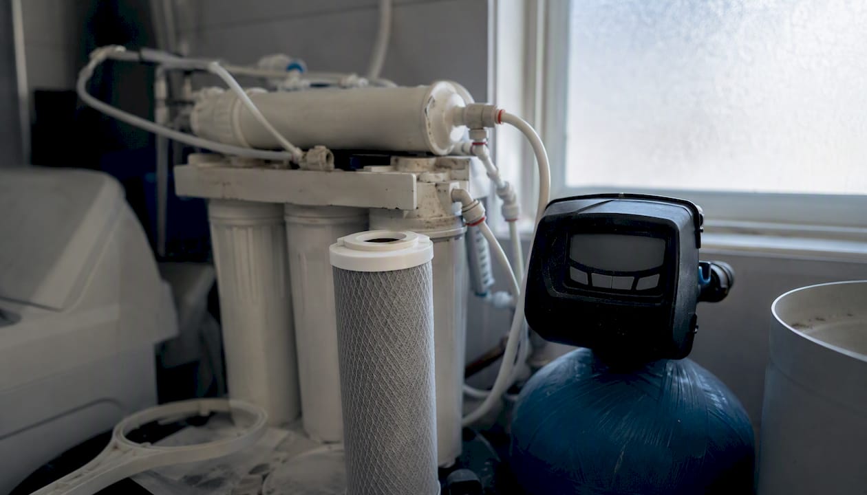 Under-sink home water treatment filters
