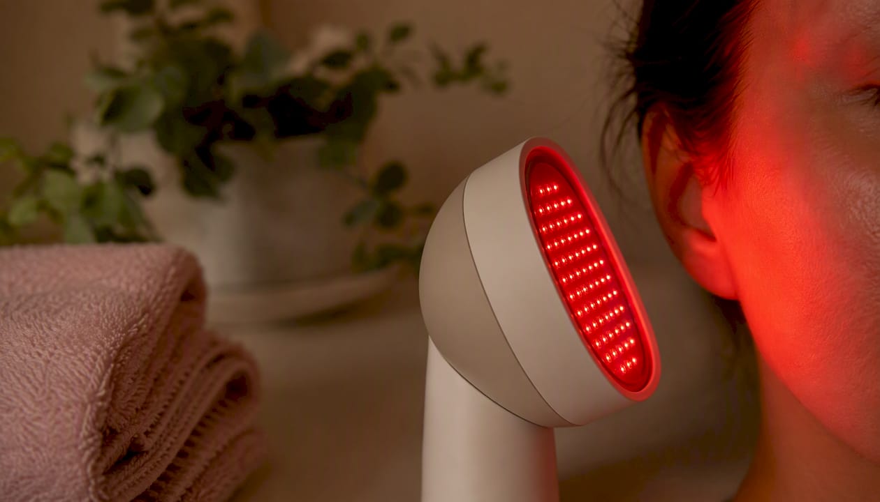 LED-Lichttherapiegerät im Einsatz