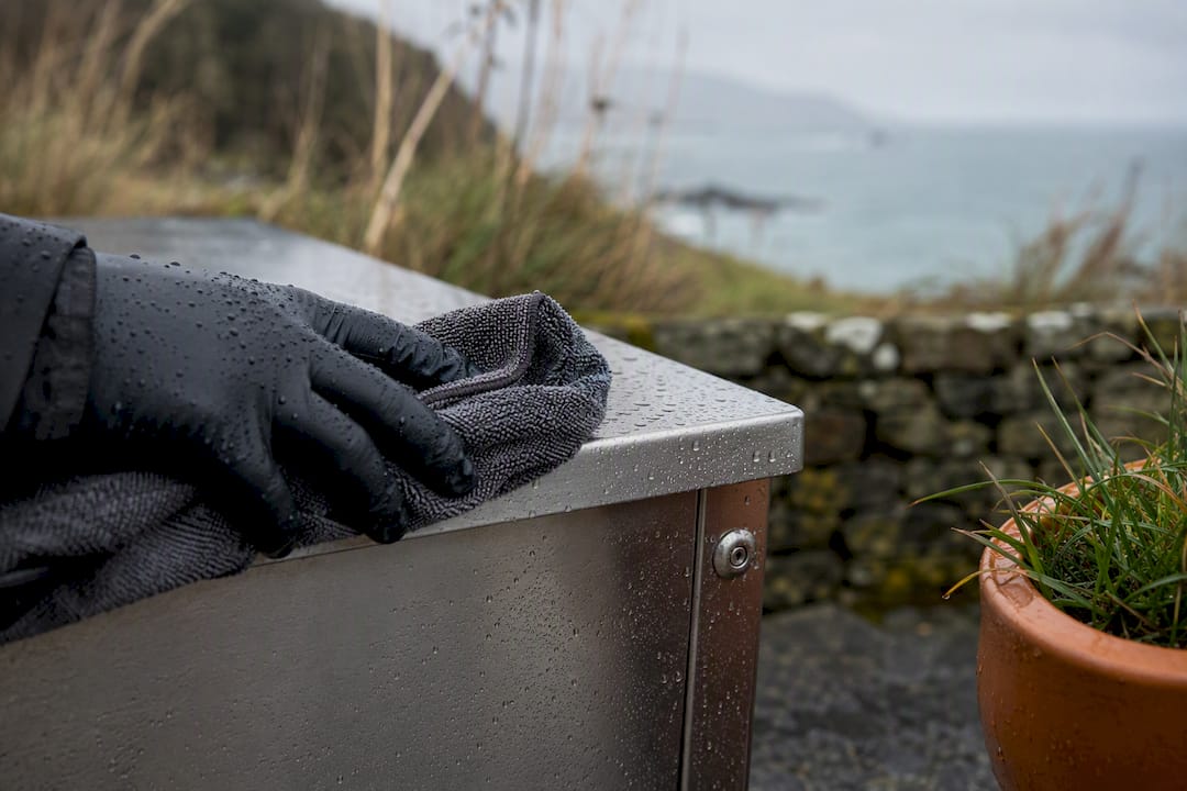 316 stainless steel resisting coastal garden weather