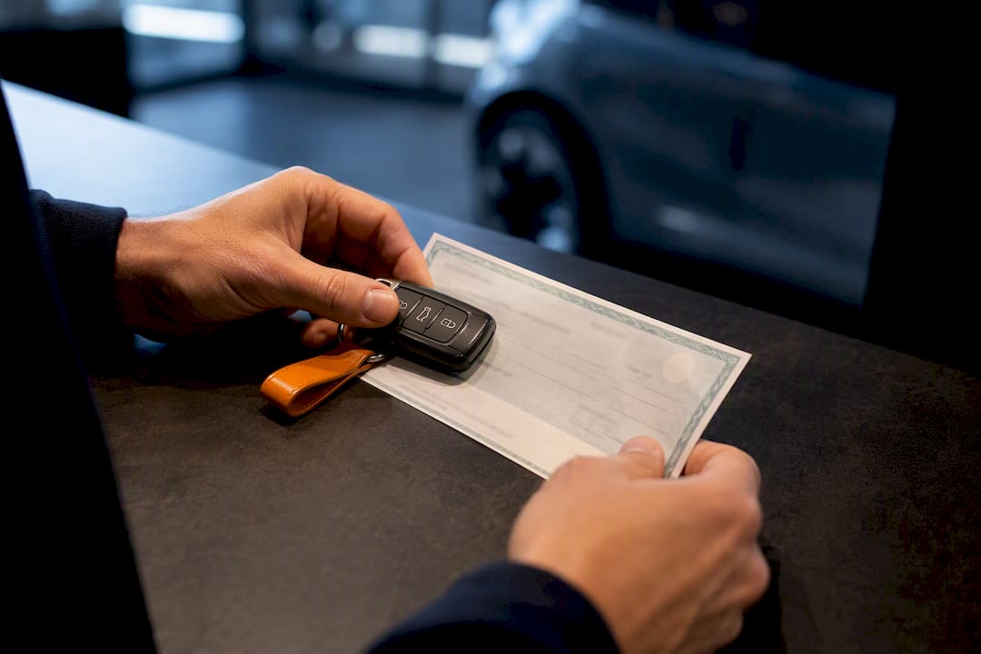 Arnaques Leboncoin voiture : comment repérer les pièges avant de payer