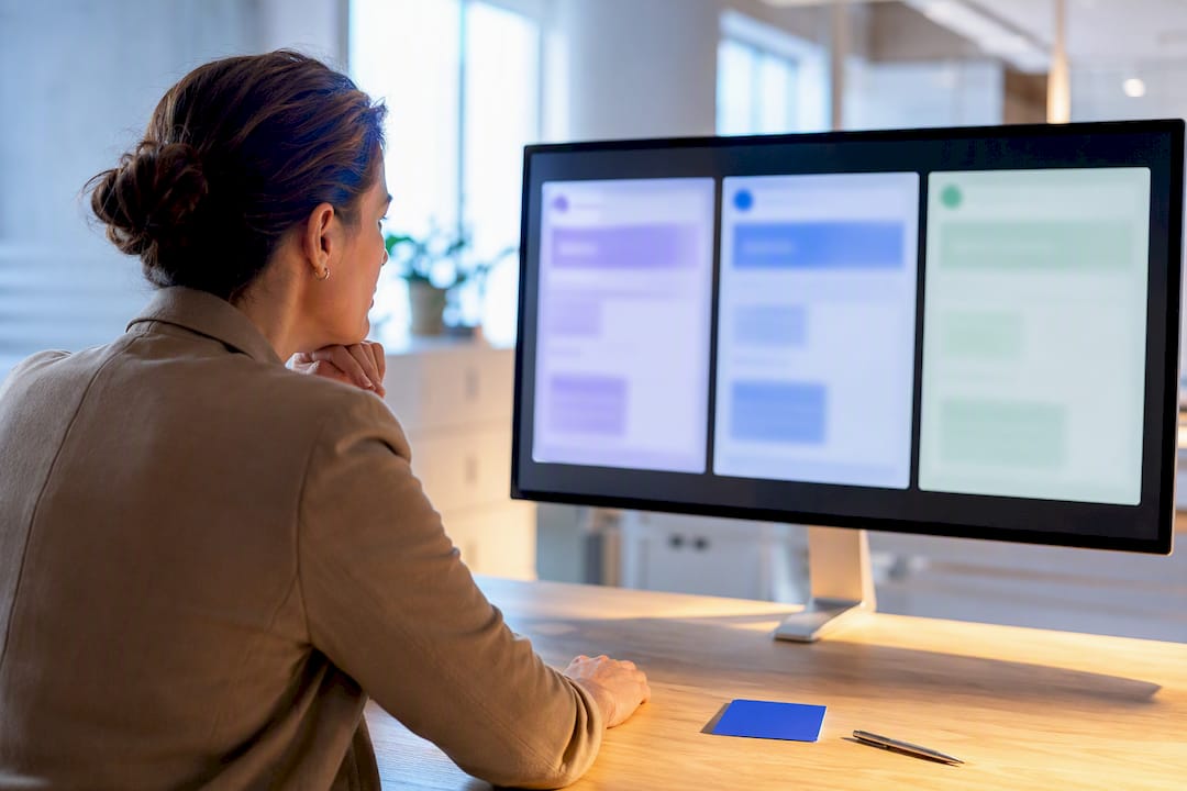Strategin untersucht verschiedene KI-Antwortmöglichkeiten