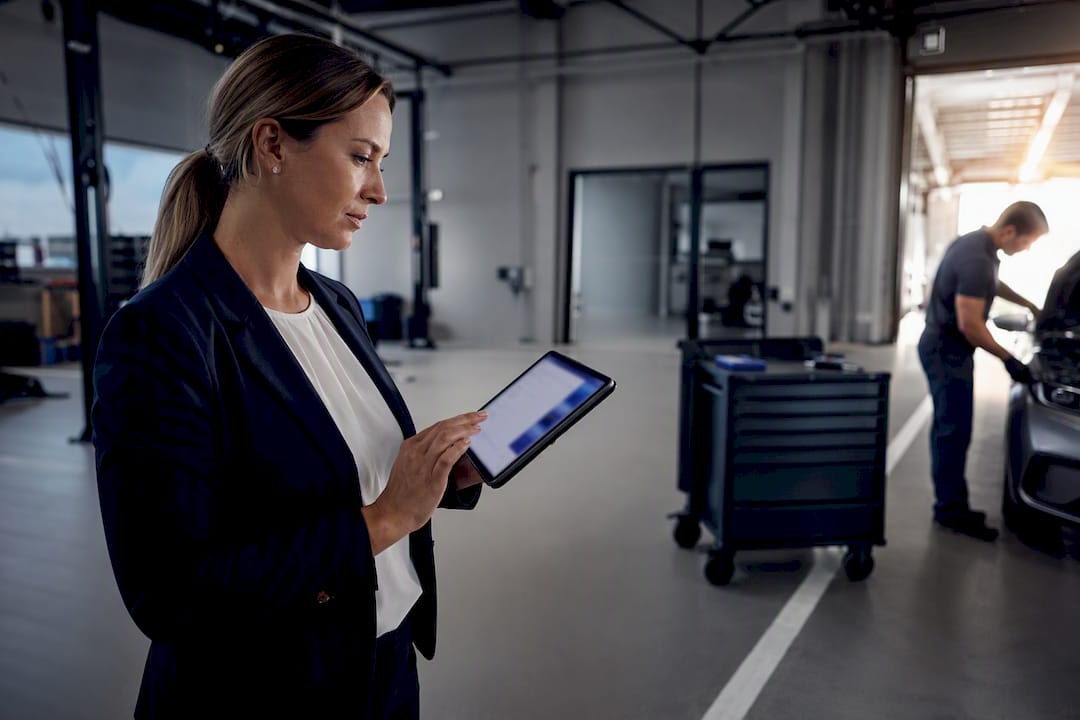 Digitale Auftragserfassung in einer modernen Werkstatt