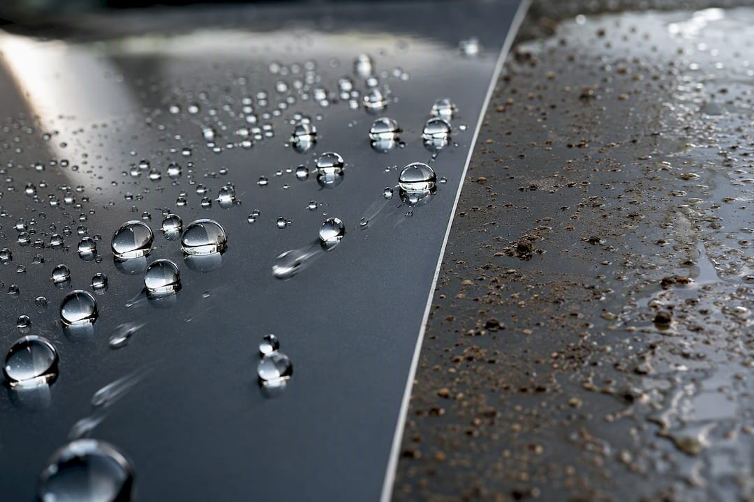 Ceramic coating shedding water and dirt