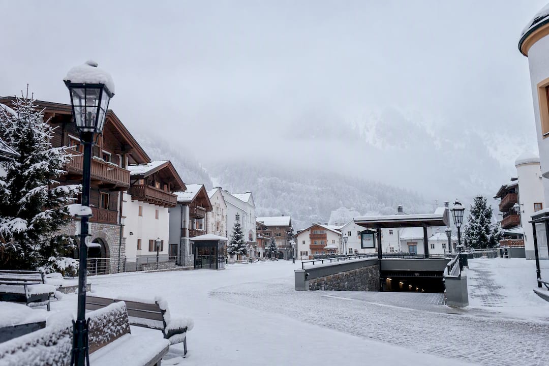 Low-traffic village square with access to the underground railway