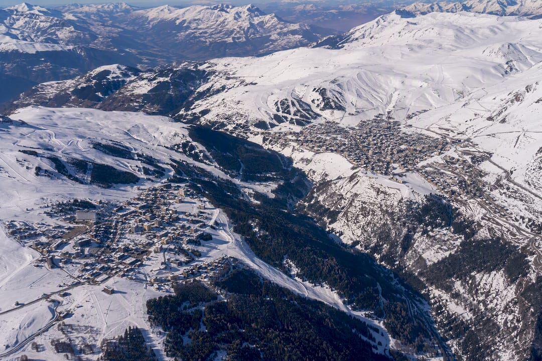 Alpe d'Huez or Les Deux Alpes: 2026 Comparison