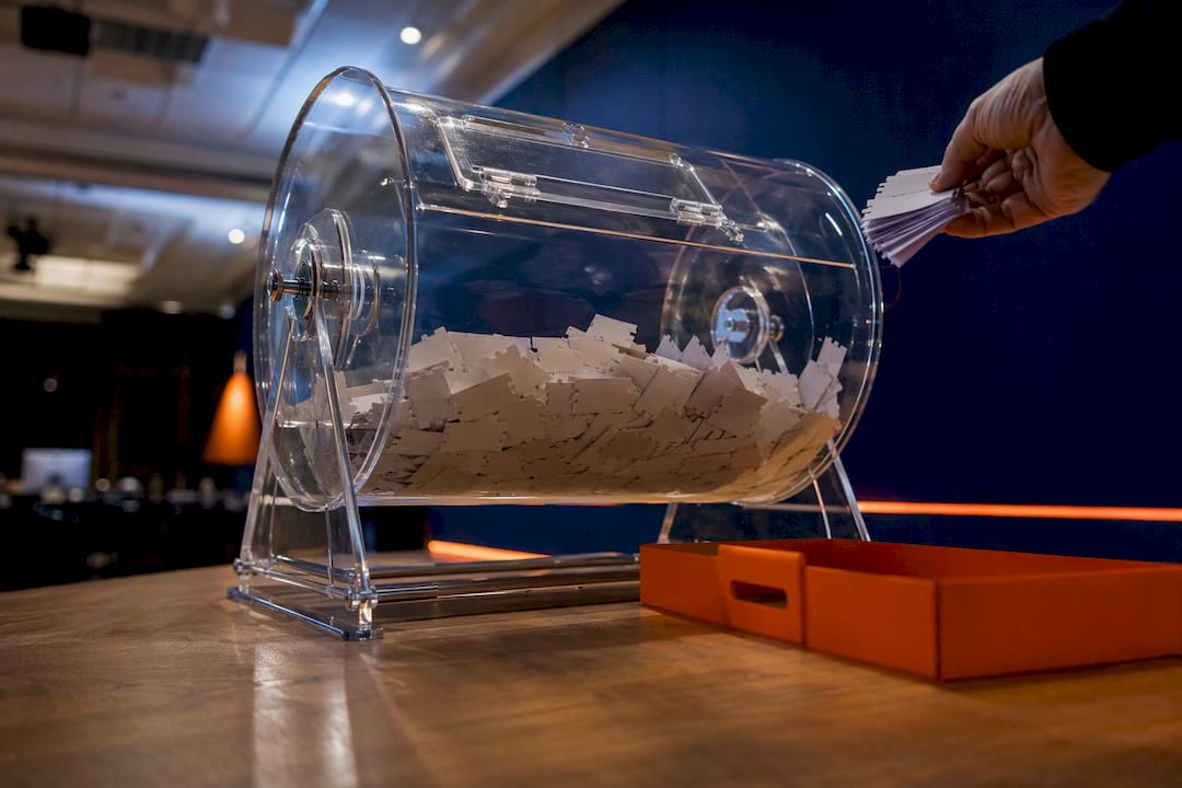 Calculate Raffle Odds for UK Draws: Live Odds Updated Every 10 Minutes