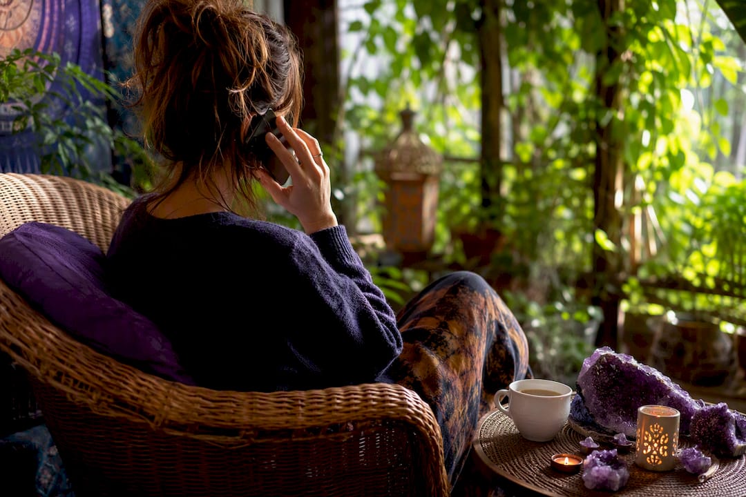 $10–$50 Starter Budget: Psychic Reading Cost and Vetting