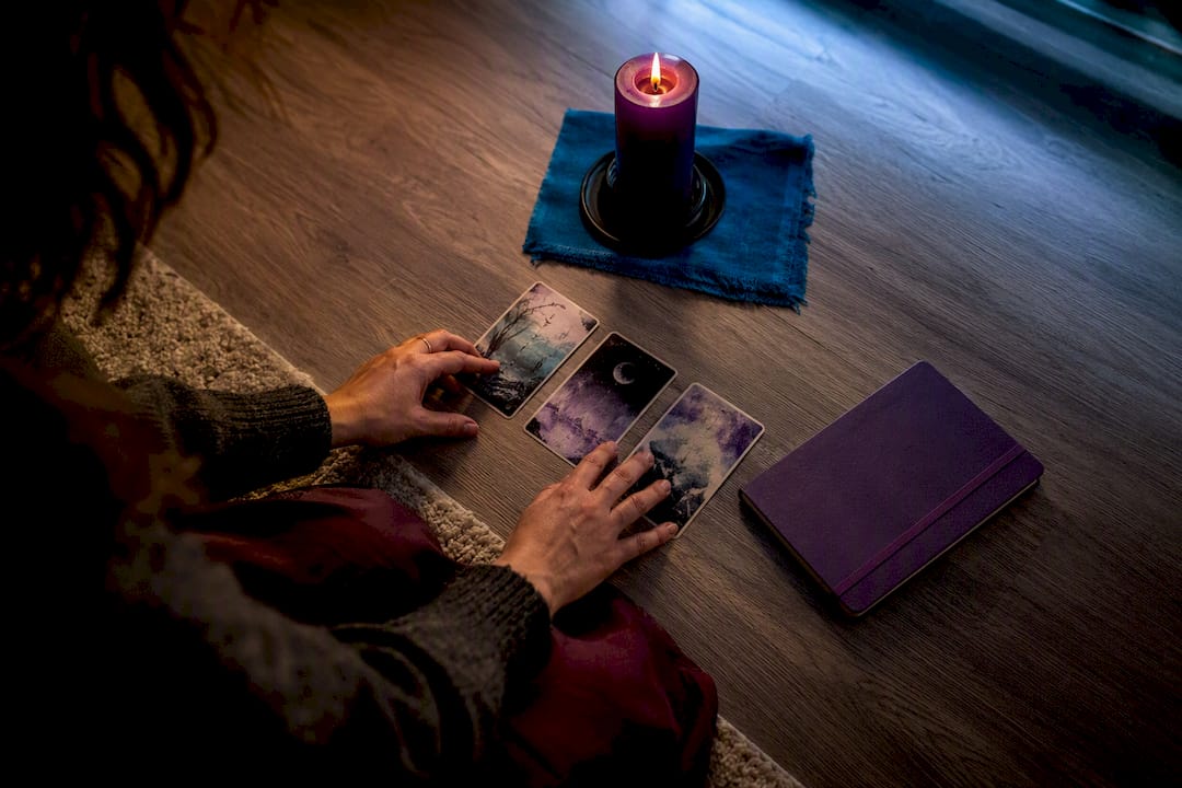10 Minute New Moon Reading That Turns Cards Into Action
