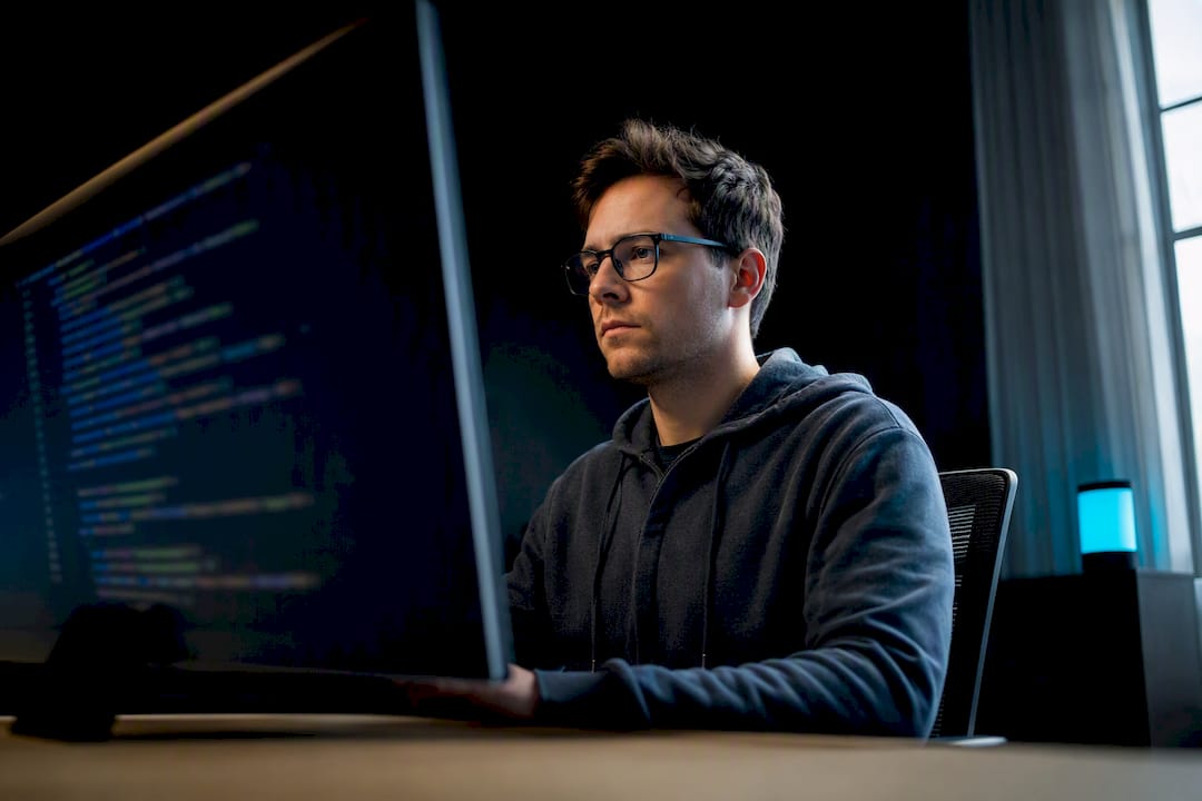 Developer reviewing locale code in dark studio
