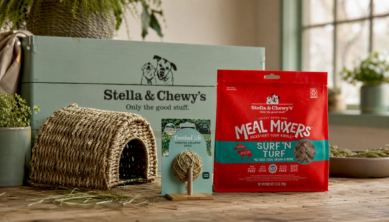 Stella & Chewy's Freeze Dried Meal Mixers Surf & Turf Dog Food (3.5oz)