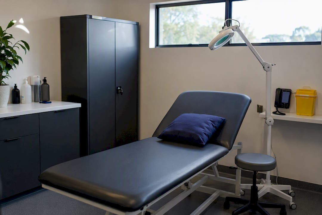 Workplace first aid room equipment