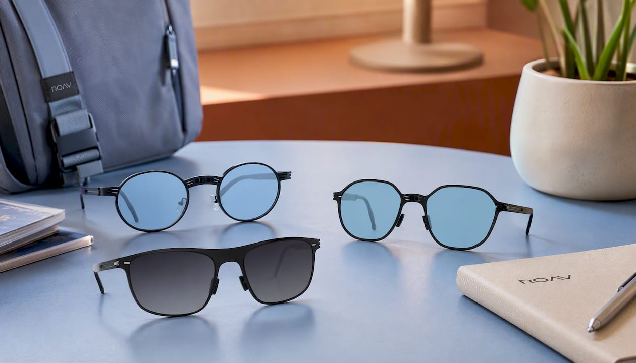 NESTOR Black | Light-blue