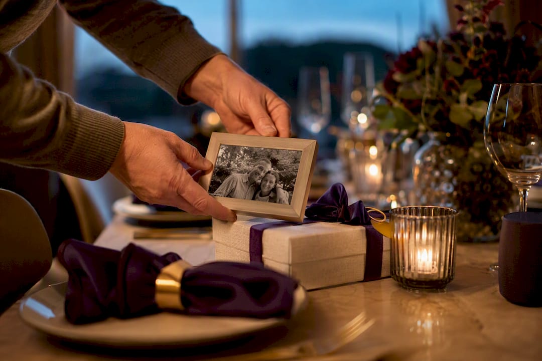 Keepsake and framed photo at birthday dinner