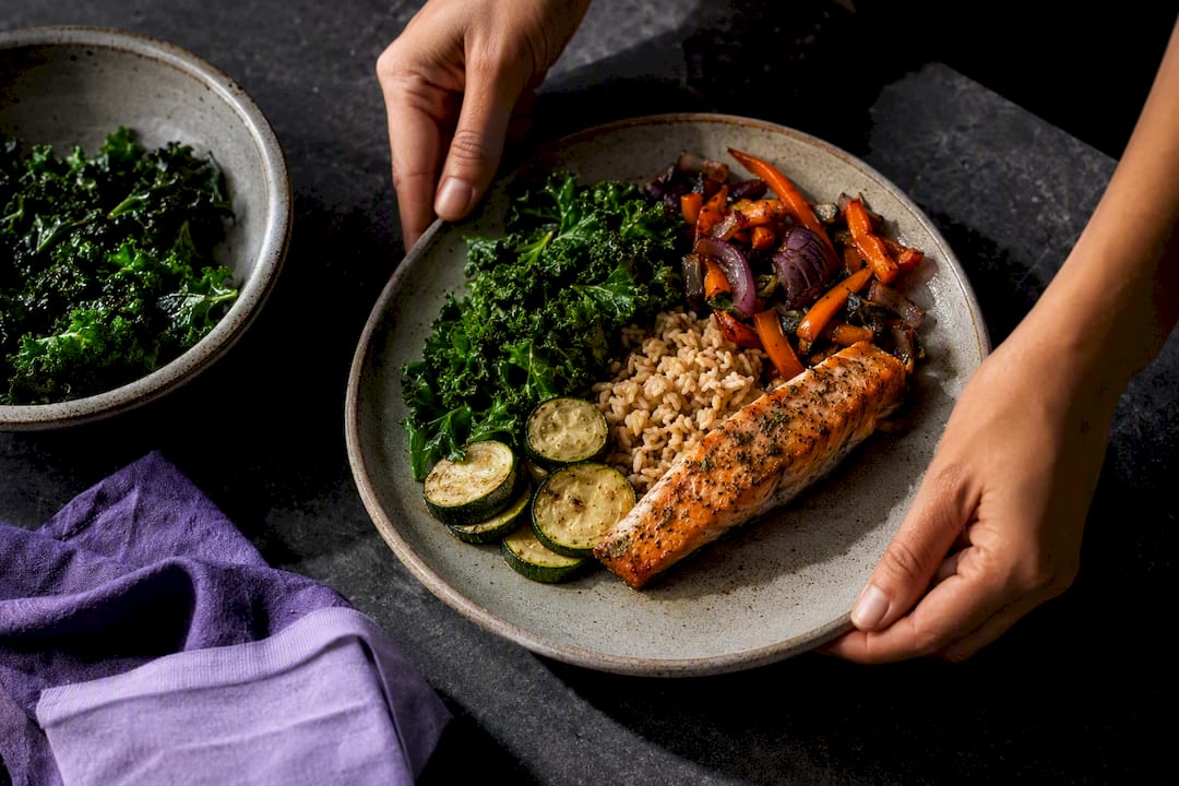 Anti-inflammatory meal with fish vegetables grains