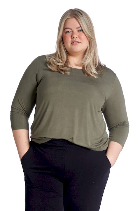 Plus size T-shirt dame Army med 3/4 ærmer – Blød og komfortabel